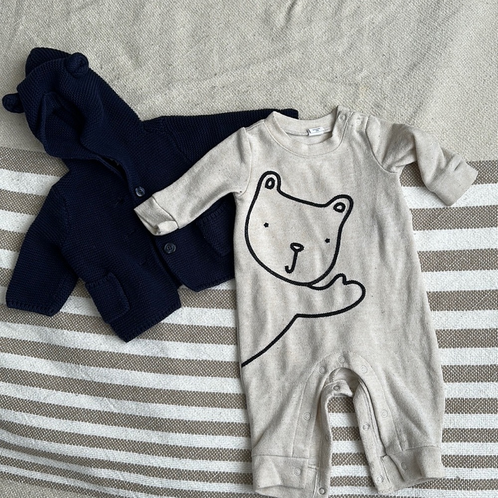 Gap Baby Brannan bear knit sweater and one piece